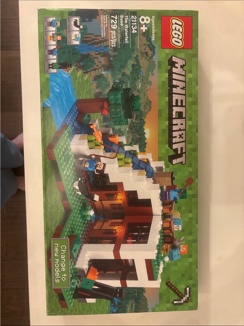 NIB retired LEGO Minecraft The Waterfall Base 21134 Sealed